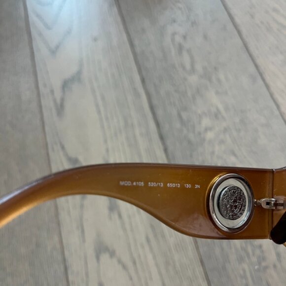 Vintage Versace Women\'s Brown Oversized Model 4105 Rare Sunglasses main image 5